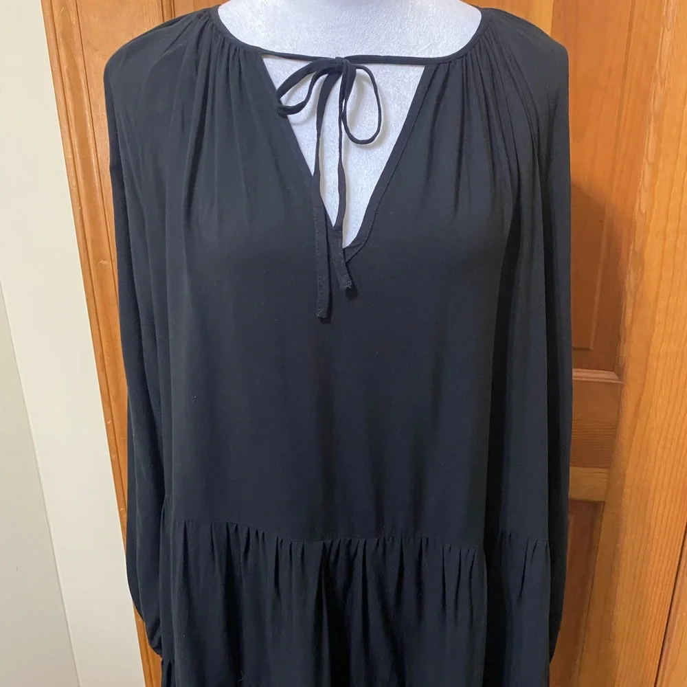 H&M Tiered Ruffled Oversized Dress - Picture 4 of 4